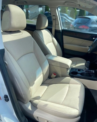 Subaru Outback cena 24000 przebieg: 111000, rok produkcji 2018 z Kłobuck małe 191